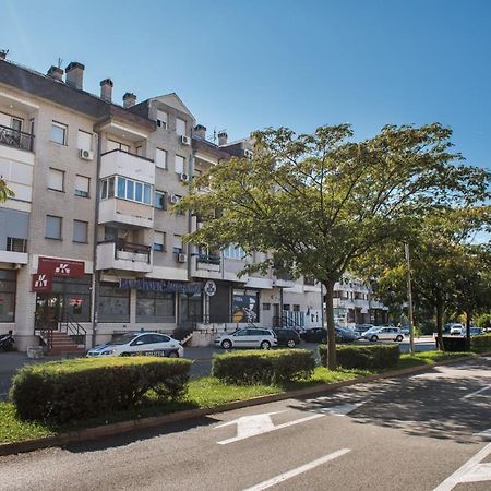 Apartman Vukcevic พอดโกริกา ภายนอก รูปภาพ