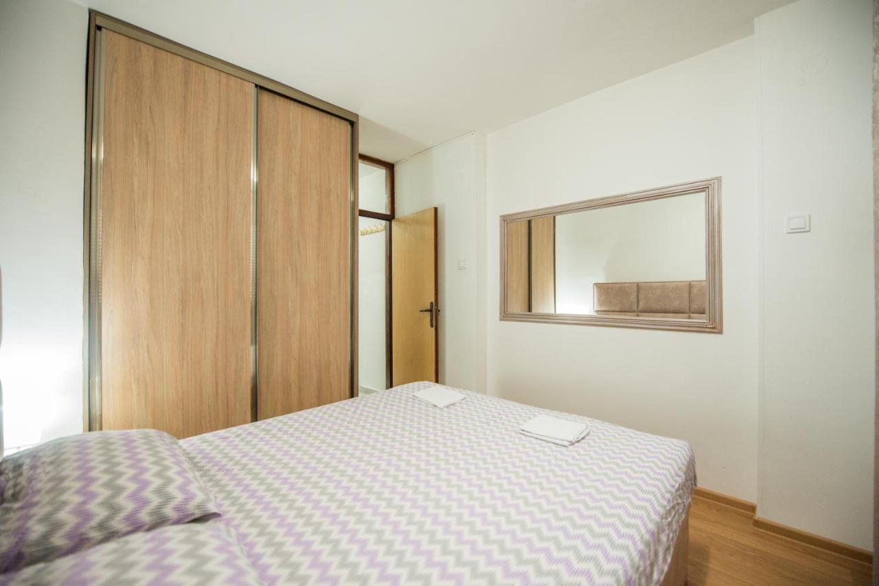 Apartman Vukcevic พอดโกริกา ภายนอก รูปภาพ
